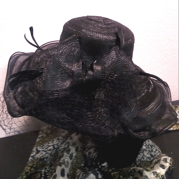 Classy and Fancy Black  3-in-1 Wide Floppy Brim Hat Plus Fascinator - Picture 2 of 8